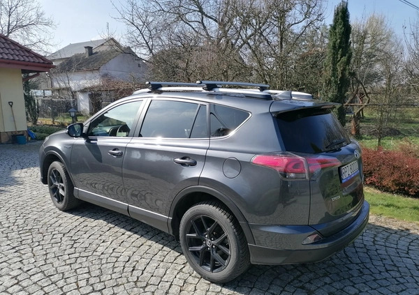 Toyota RAV4 cena 95900 przebieg: 90700, rok produkcji 2017 z Przeworsk małe 154